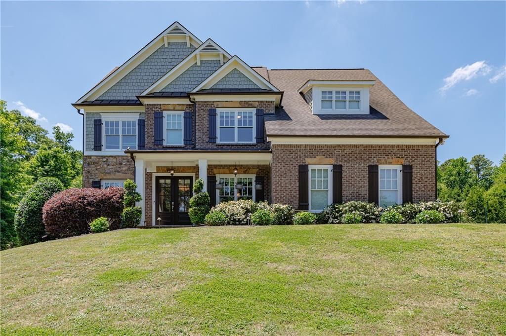 940 Lake Charles Drive, Roswell, GA 30075