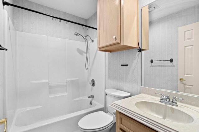 311 Peppertree, Village Mills, TX 77663