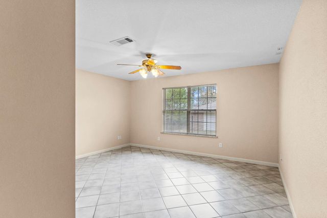 311 Peppertree, Village Mills, TX 77663