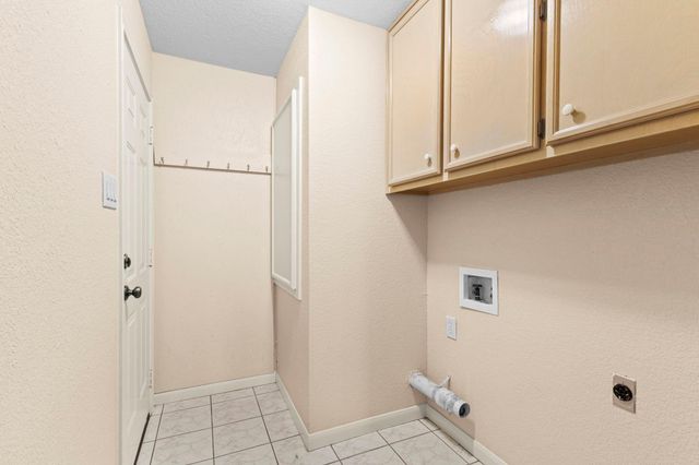 311 Peppertree, Village Mills, TX 77663