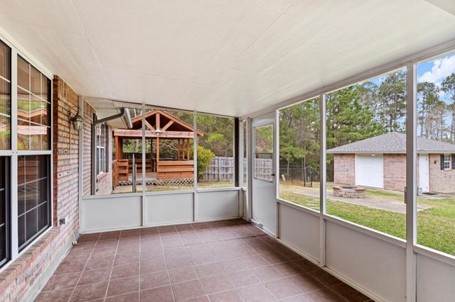 311 Peppertree, Village Mills, TX 77663