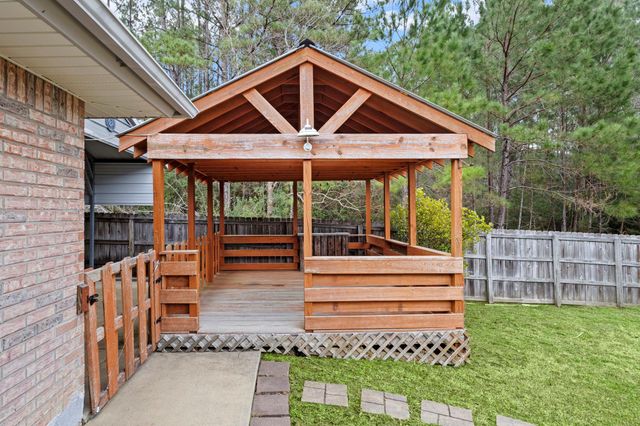 311 Peppertree, Village Mills, TX 77663