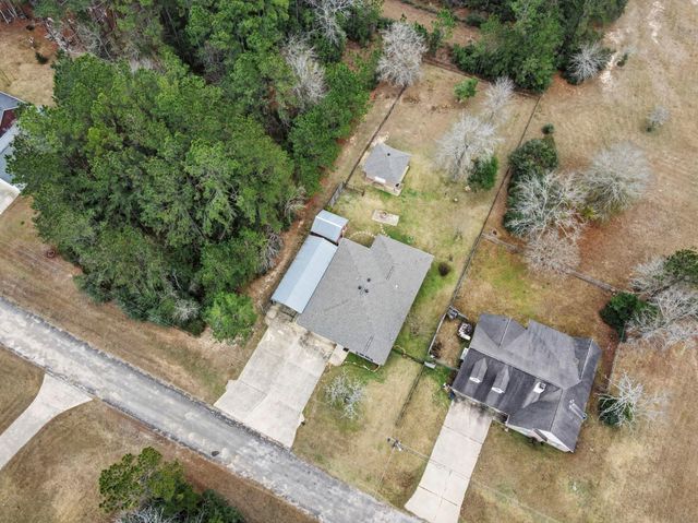 311 Peppertree, Village Mills, TX 77663