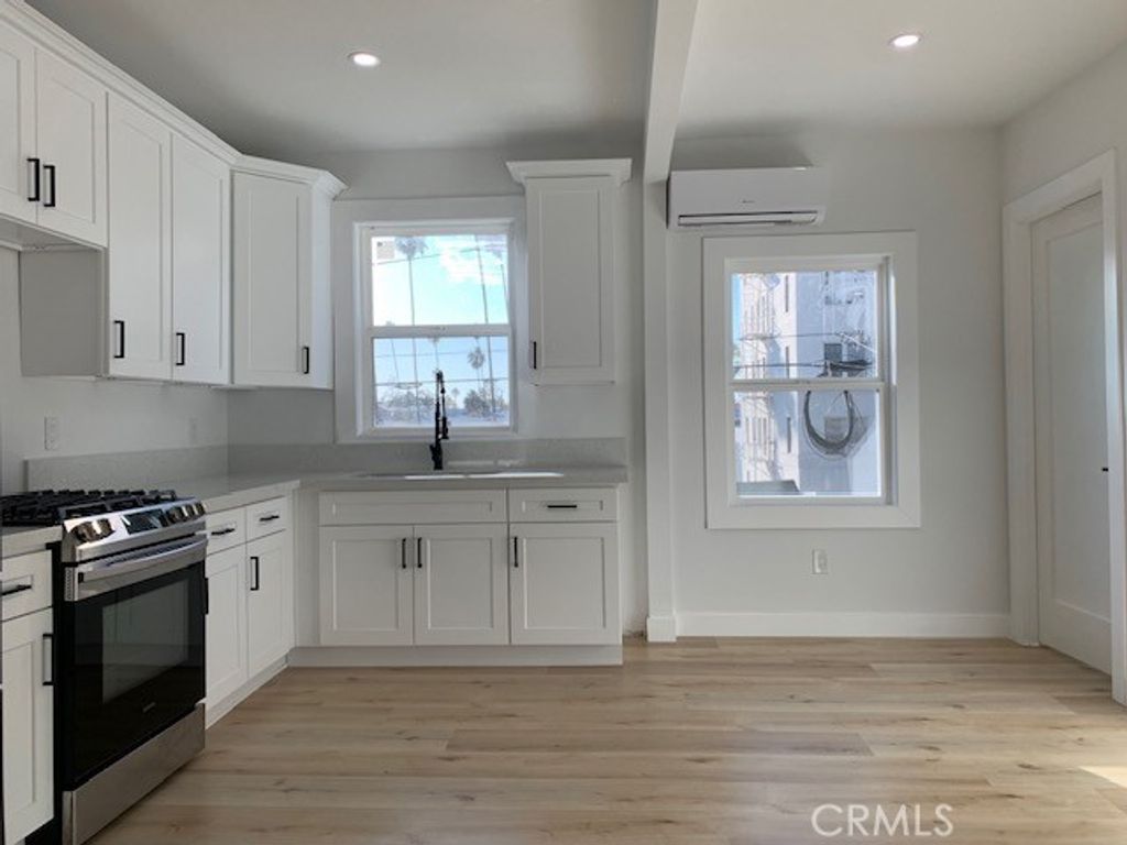 247 N New Hampshire, Los Angeles, CA 90004