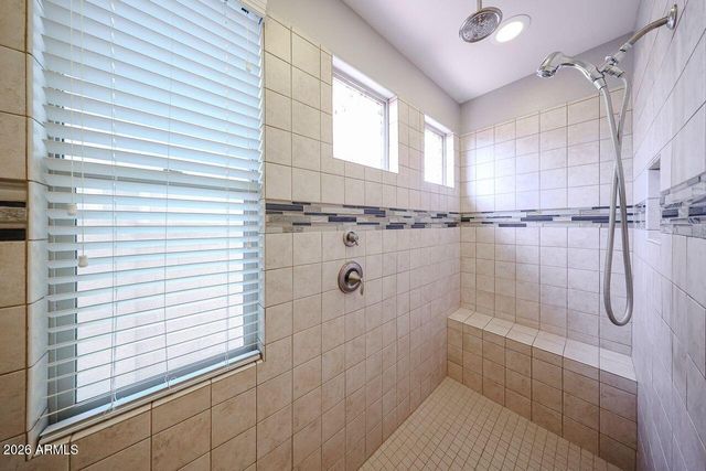 10049 W ANGELS Lane, Peoria, AZ 85383