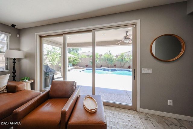 10049 W ANGELS Lane, Peoria, AZ 85383