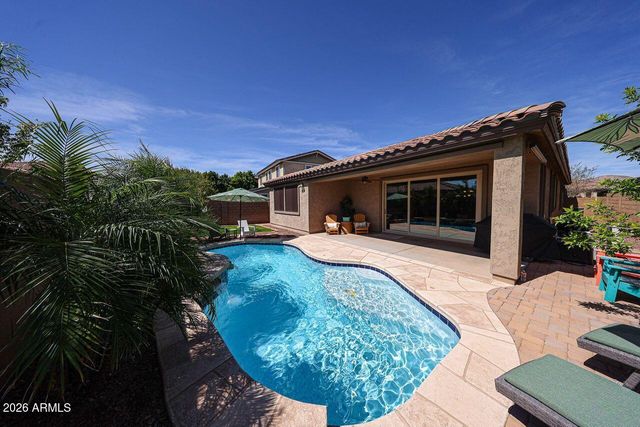 10049 W ANGELS Lane, Peoria, AZ 85383