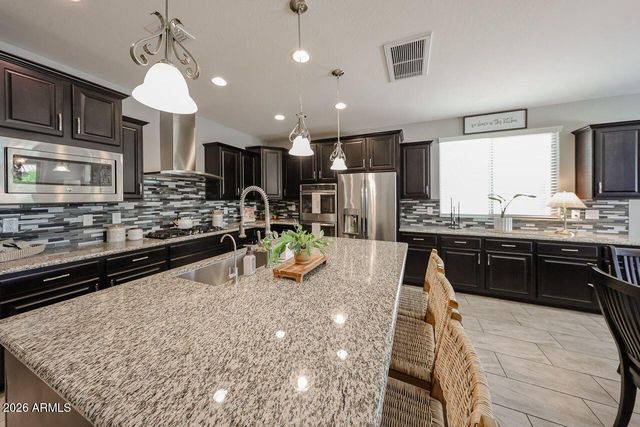 10049 W ANGELS Lane, Peoria, AZ 85383