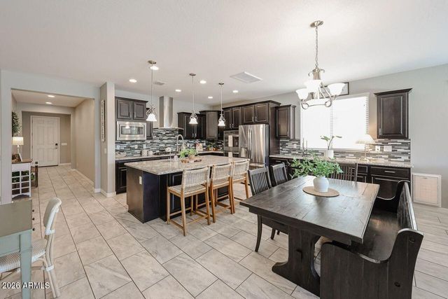 10049 W ANGELS Lane, Peoria, AZ 85383