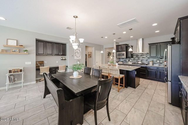 10049 W ANGELS Lane, Peoria, AZ 85383