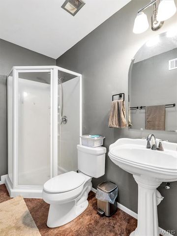 2657 Highway N, Pacific, MO 63069