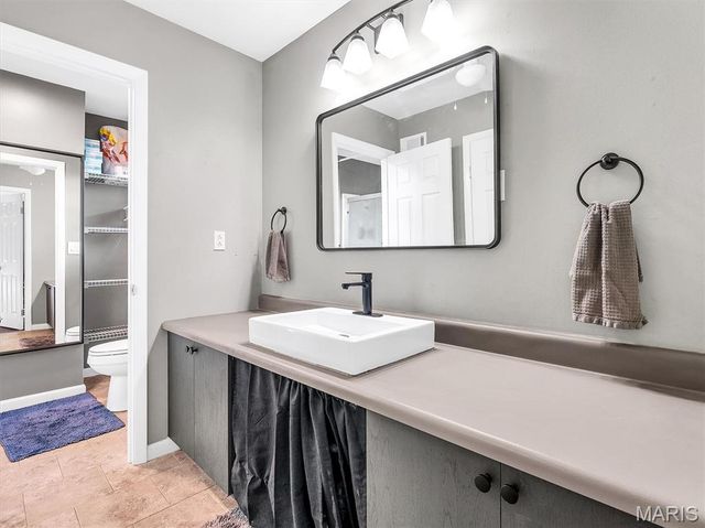 2657 Highway N, Pacific, MO 63069