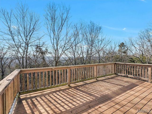 2657 Highway N, Pacific, MO 63069