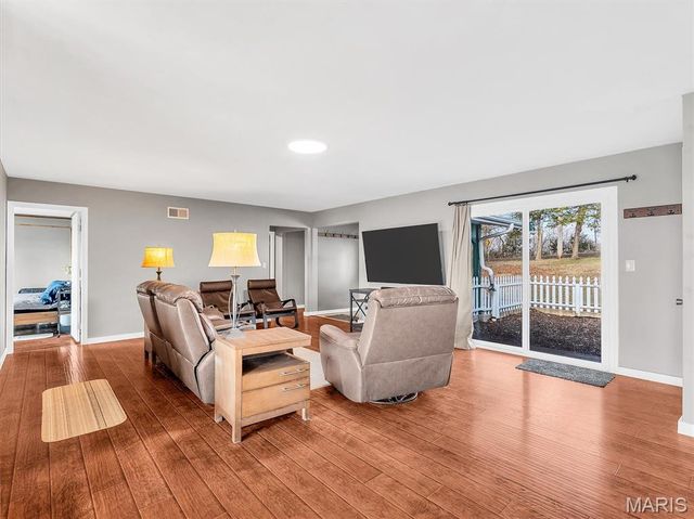 2657 Highway N, Pacific, MO 63069