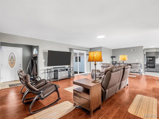 2657 Highway N, Pacific, MO 63069