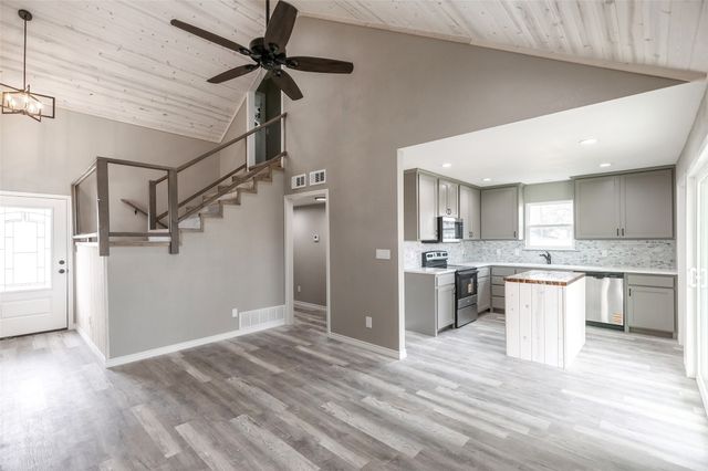 708 W 1st Street, Coleman, TX 76834