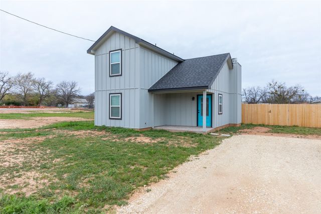 708 W 1st Street, Coleman, TX 76834