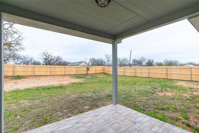 708 W 1st Street, Coleman, TX 76834