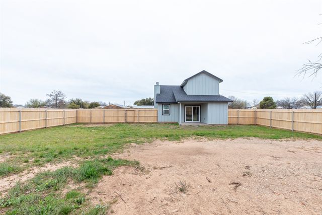708 W 1st Street, Coleman, TX 76834