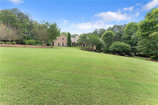 1178 Antrim Glen Drive, Hoschton, GA 30548