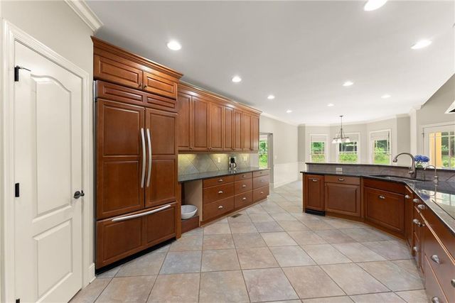 1178 Antrim Glen Drive, Hoschton, GA 30548