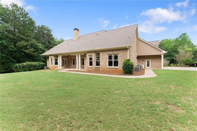 1178 Antrim Glen Drive, Hoschton, GA 30548