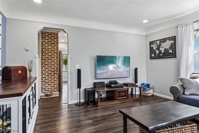 338 N Rocky River Drive, Berea, OH 44017