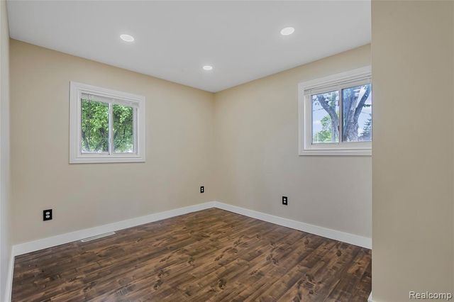 32565 Mason Street, Westland, MI 48186