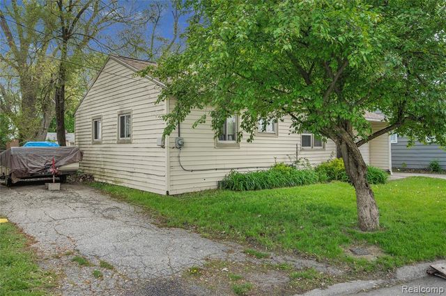 32565 Mason Street, Westland, MI 48186