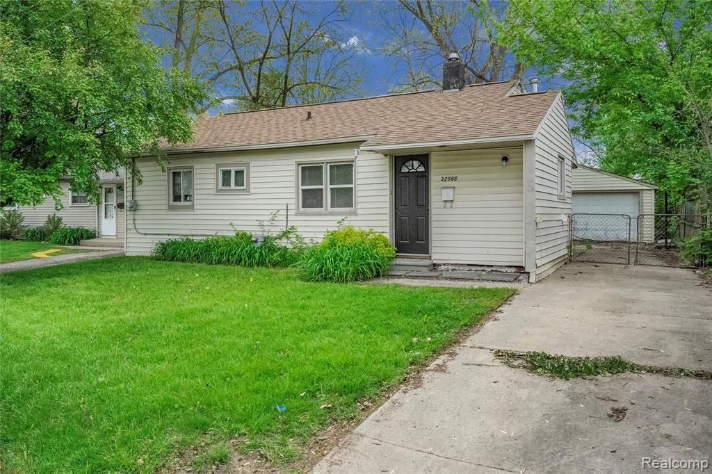 32565 Mason Street, Westland, MI 48186