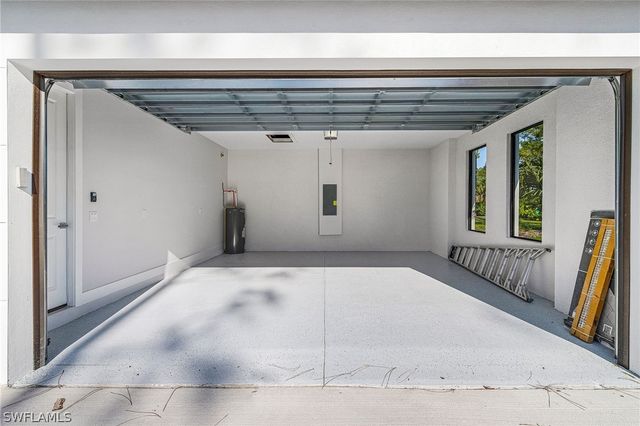 3260 60th AVE NE, Naples, FL 34120