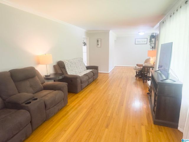803 3RD STREET N, Clanton, AL 35045