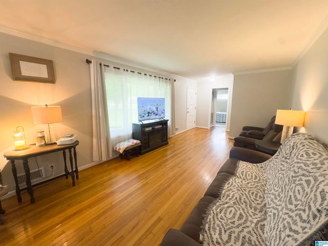 803 3RD STREET N, Clanton, AL 35045