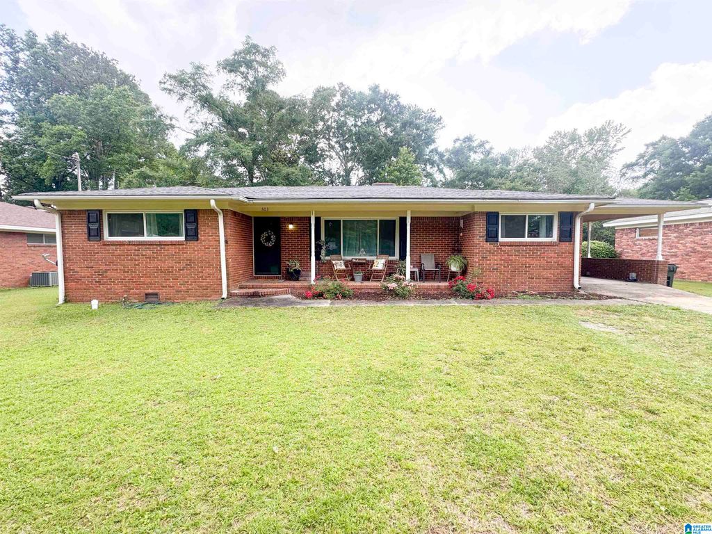 803 3RD STREET N, Clanton, AL 35045