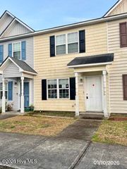 8007 Banister Loop, Jacksonville, NC 28546