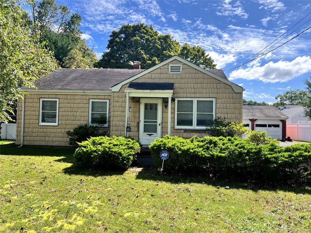 936 Union Street, Bohemia, NY 11716 — photo 5