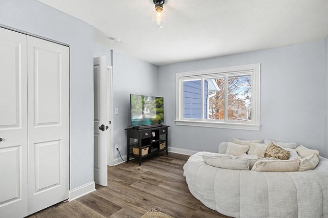 8046 Erie Spur, Chanhassen, MN 55317