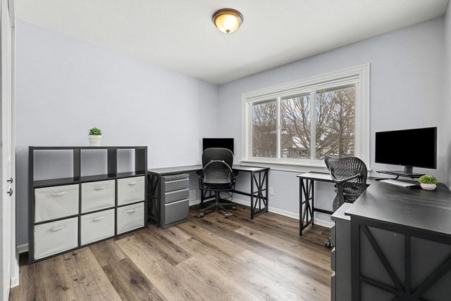 8046 Erie Spur, Chanhassen, MN 55317