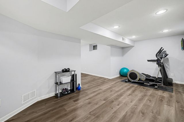 8046 Erie Spur, Chanhassen, MN 55317