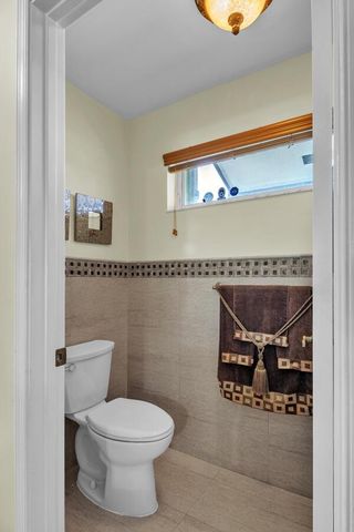 6431 Olde Moat Way, Davie, FL 33331