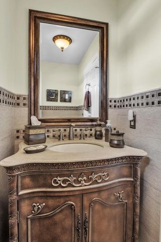 6431 Olde Moat Way, Davie, FL 33331