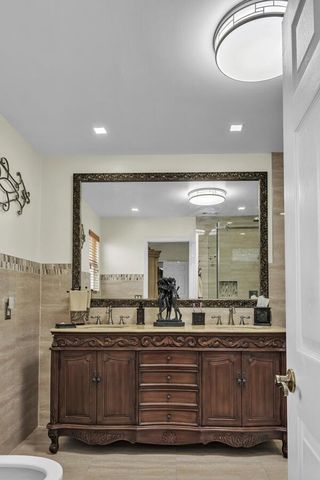 6431 Olde Moat Way, Davie, FL 33331