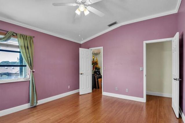 6431 Olde Moat Way, Davie, FL 33331