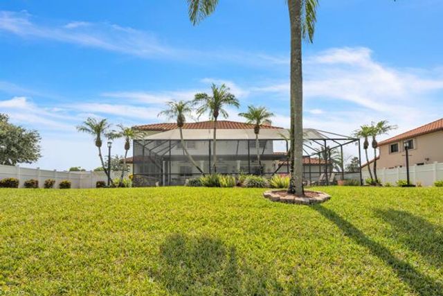6431 Olde Moat Way, Davie, FL 33331