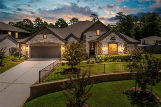 1406 Graystone Hills Drive, Conroe, TX 77304