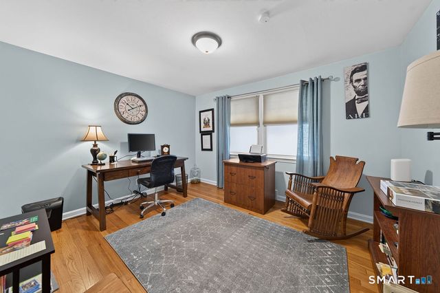 20 West End Avenue, Branford, CT 06405