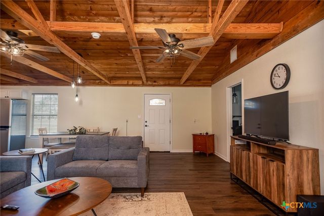 21 Mollnar Drive, Palacios, TX 77465