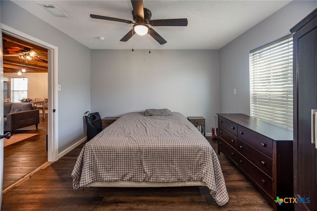 21 Mollnar Drive, Palacios, TX 77465