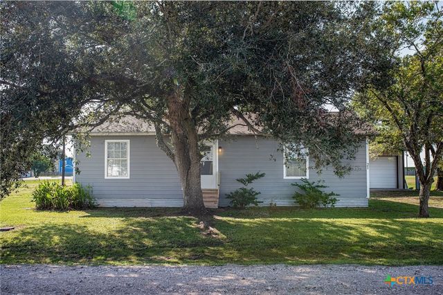 21 Mollnar Drive, Palacios, TX 77465