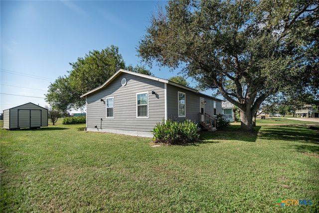 21 Mollnar Drive, Palacios, TX 77465